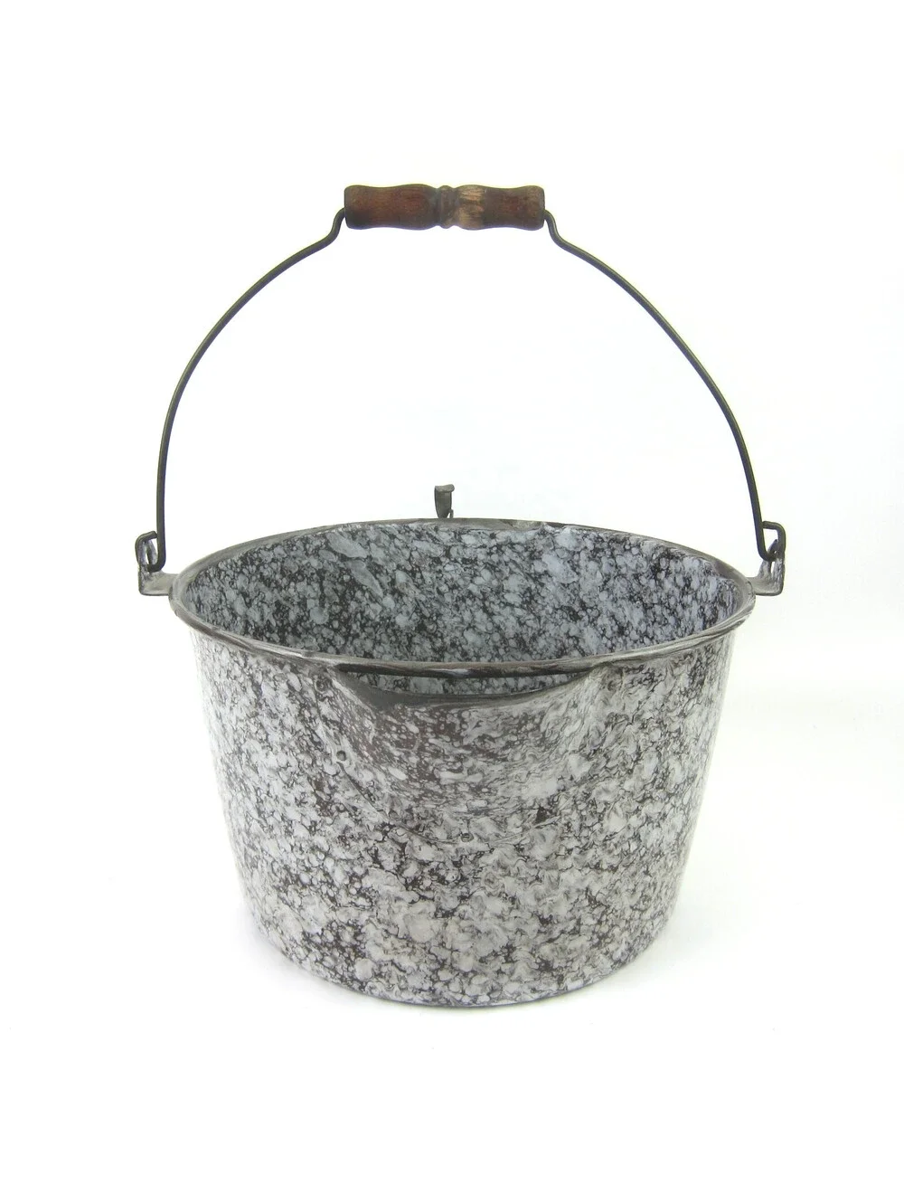 N/A antique graniteware
